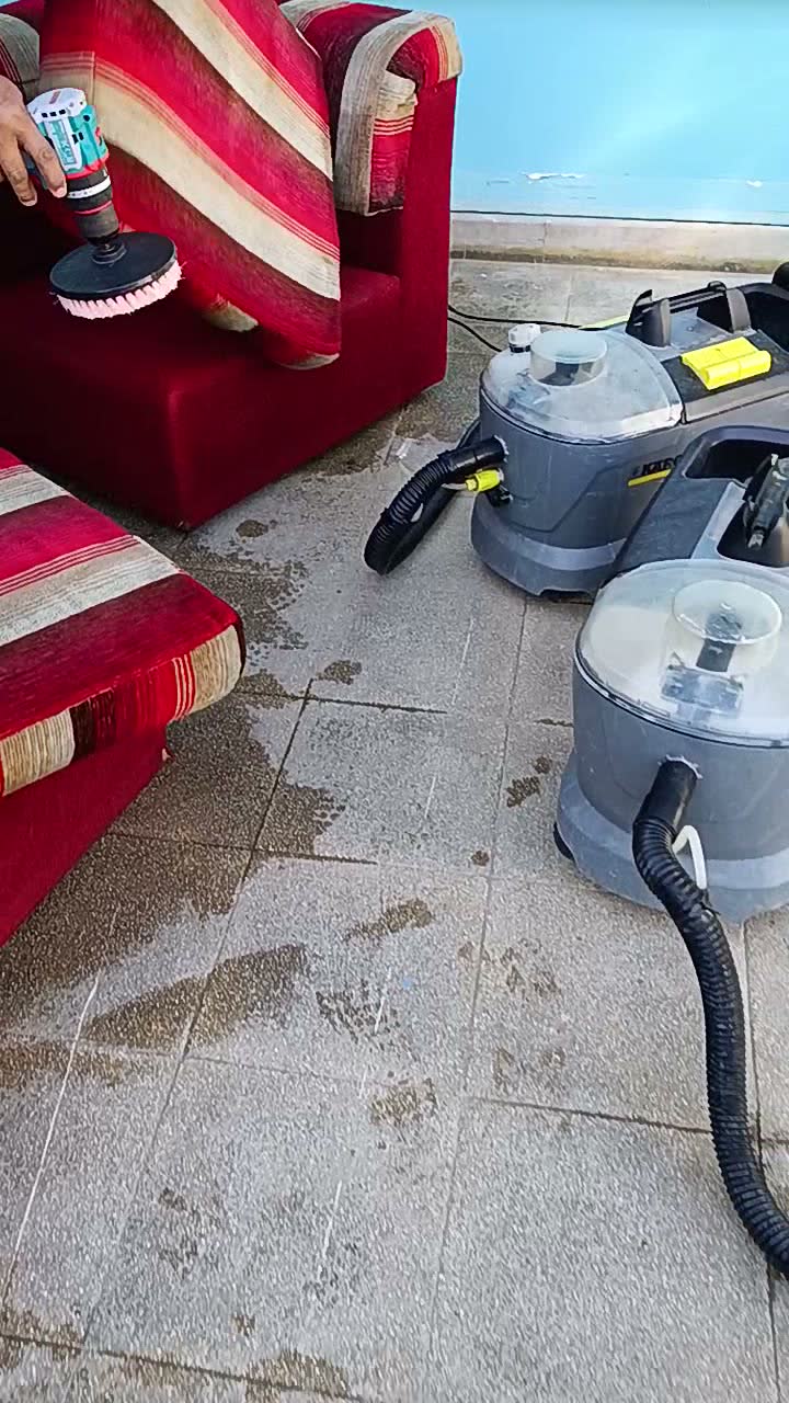 Lavado de sillón de tela en azotea
